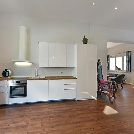 柏林香蕉男同性恋旅馆 - 仅限男士 *