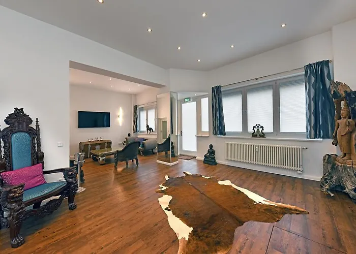 バナナス ベルリン ゲイ ゲストハウス * ベルリン