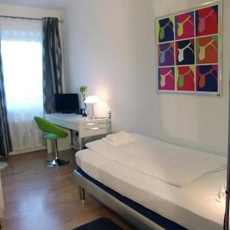 בית הארחה Bananas Hotel And Guesthouse Berlin ברלין