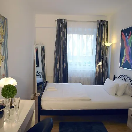 Gasthuis Bananas Hotel And Guesthouse Berlin