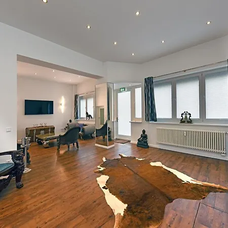 Bananas Hotel And Guesthouse Berlin * ברלין