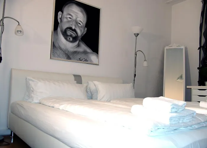 Bananas Hotel And Guesthouse Berlin *