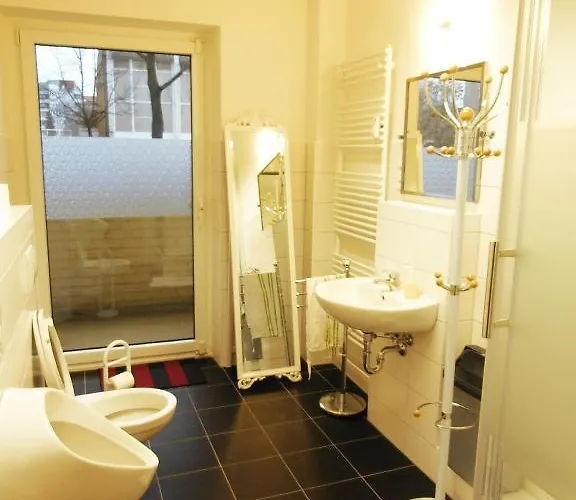 Bananas Hotel And Guesthouse Berlin Konukevi Berlin