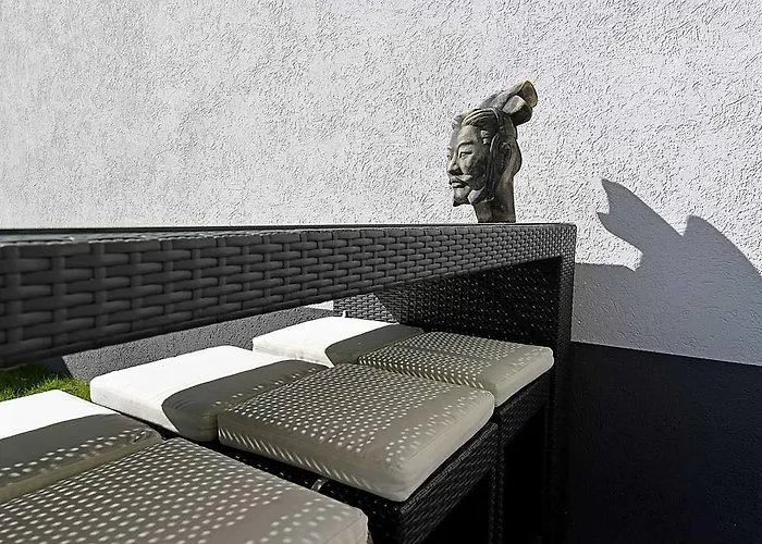 Bananas Hotel And Guesthouse Berlin