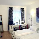 Konukevi Bananas Hotel And Guesthouse Berlin *