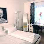 Bananas Hotel And Guesthouse Berlin * Berlin
